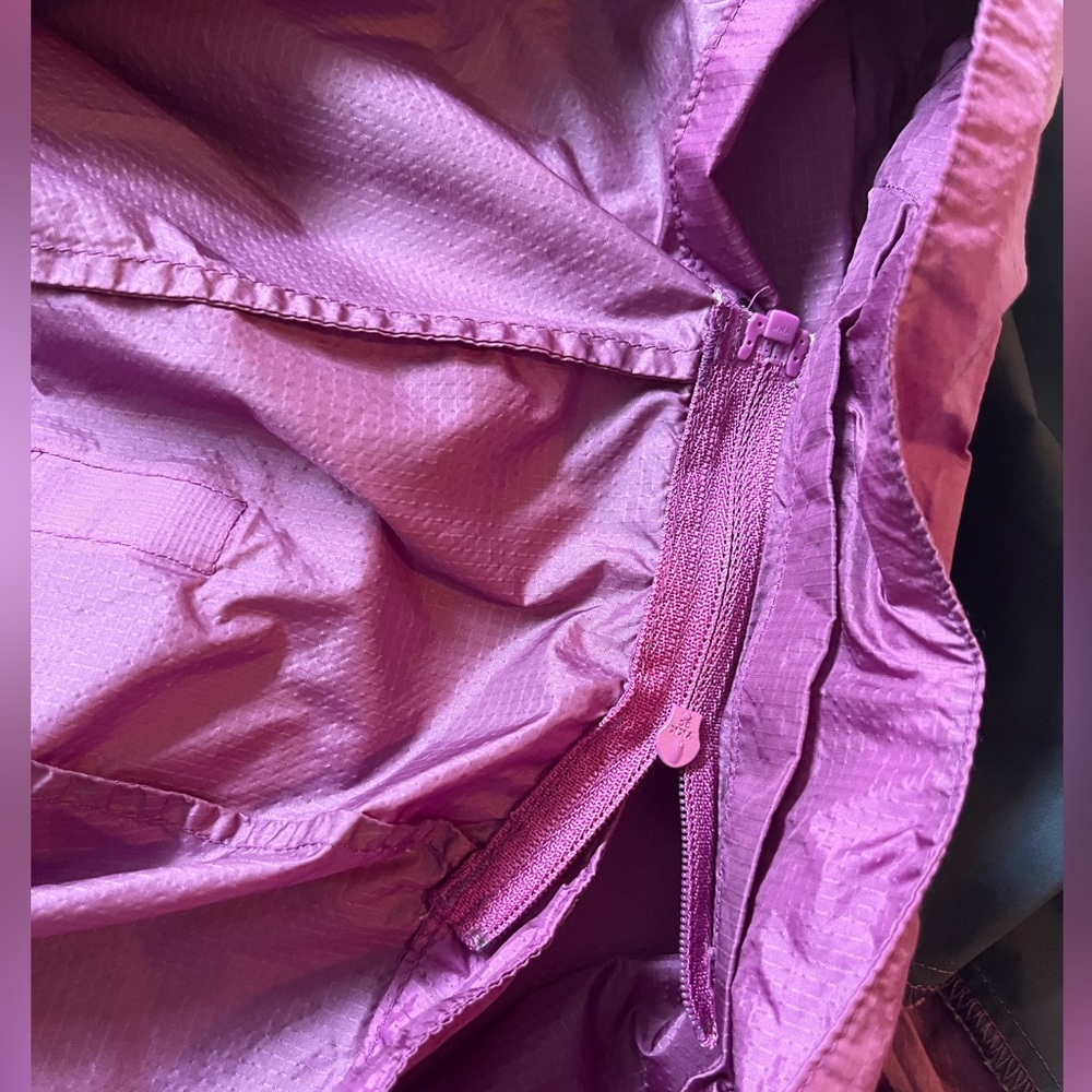 Columbia Rain Jacket - image 4